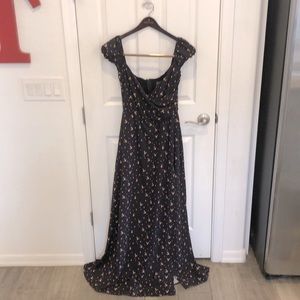Black Floor-length Dress W Slit